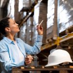 Repartidores: Usa IA para hacer un seguimiento eficiente de las entregas y mejorar la puntualidad